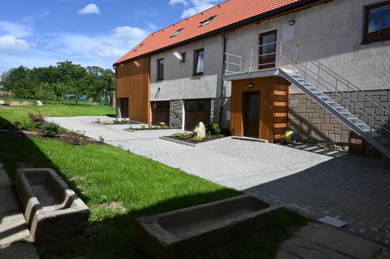 Penzion Mezi Radky Jindrichuv Hradec Exterior photo